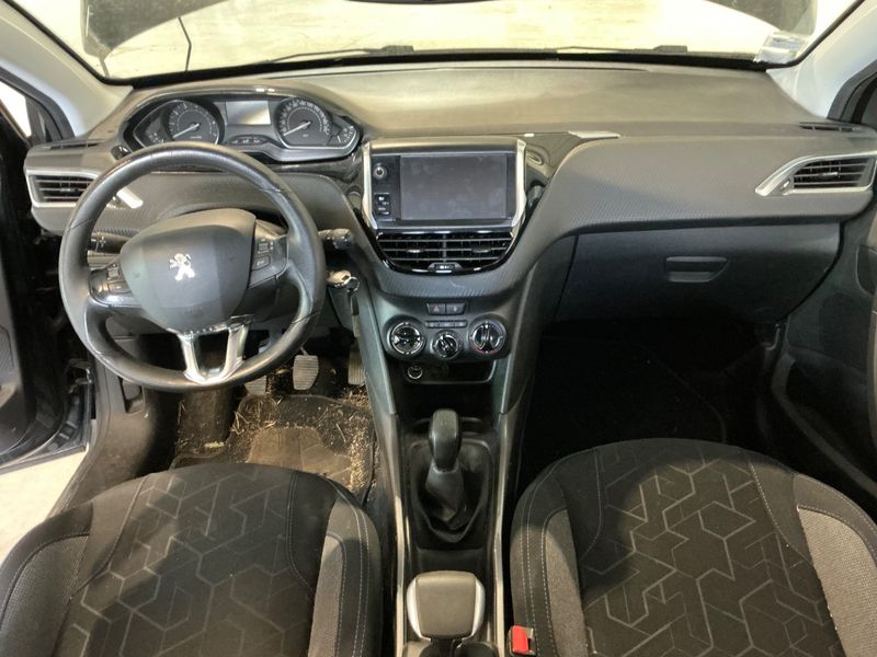 Peugeot 2008 1.2 VTi Style — zdjęcie 12
