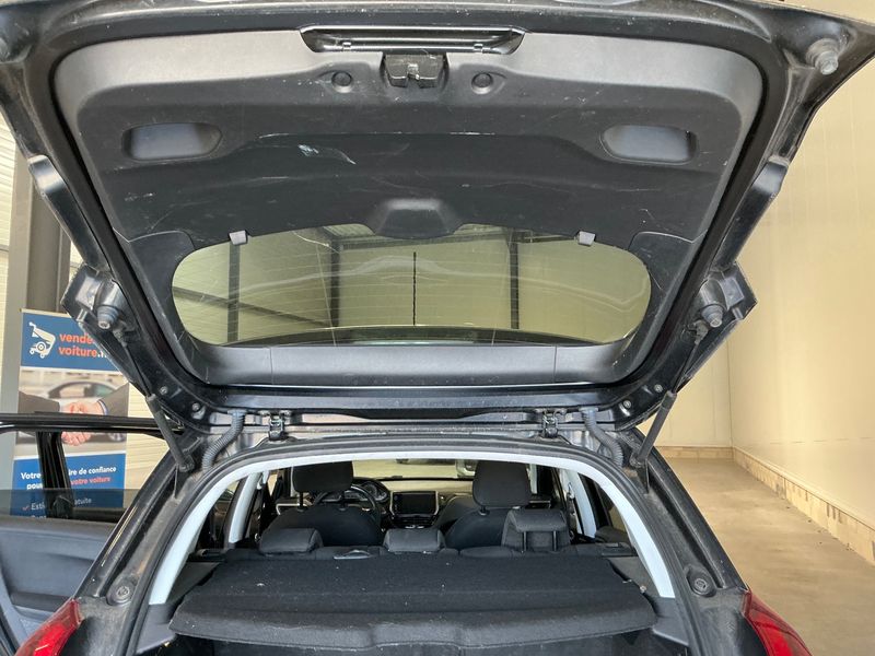 Peugeot 2008 1.2 VTi Style — zdjęcie 10