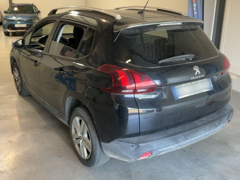 Peugeot 2008 1.2 VTi Style — zdjęcie 3