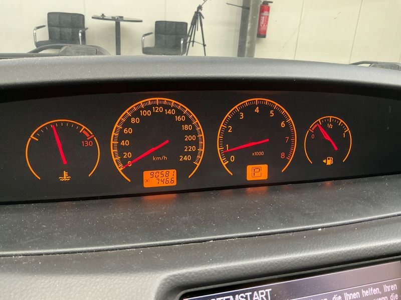 Nissan Primera 2.0 Acenta — zdjęcie 4