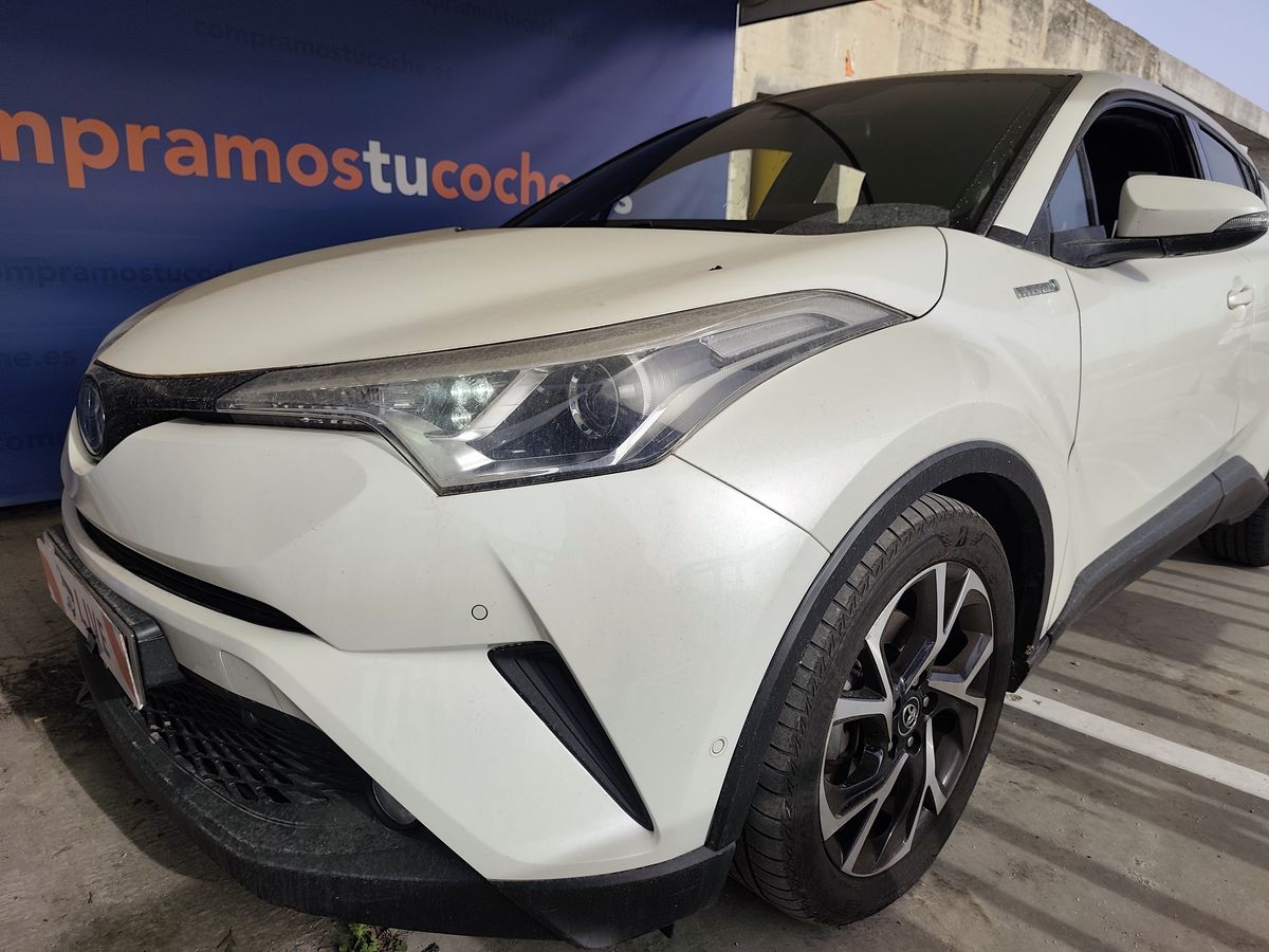 Toyota C-HR d'occasion