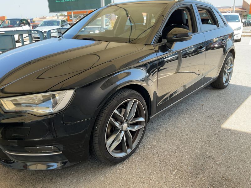 Audi A3 Sportback 1.6 TDI Attraction — zdjęcie 2