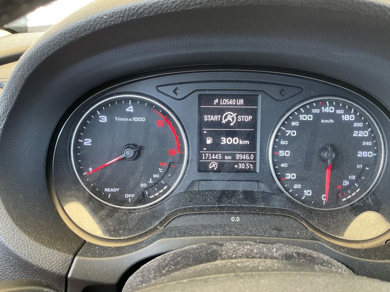 Audi A3 Sportback 1.6 TDI Attraction — zdjęcie 13
