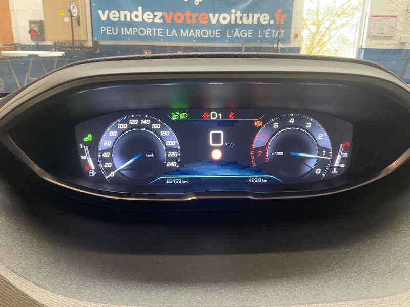 Peugeot 3008 1.2 PureTech Allure 2018 – снимка 18