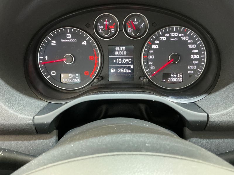 Audi A3 Sportback 1.6 TDI Attraction 2012 – снимка 19