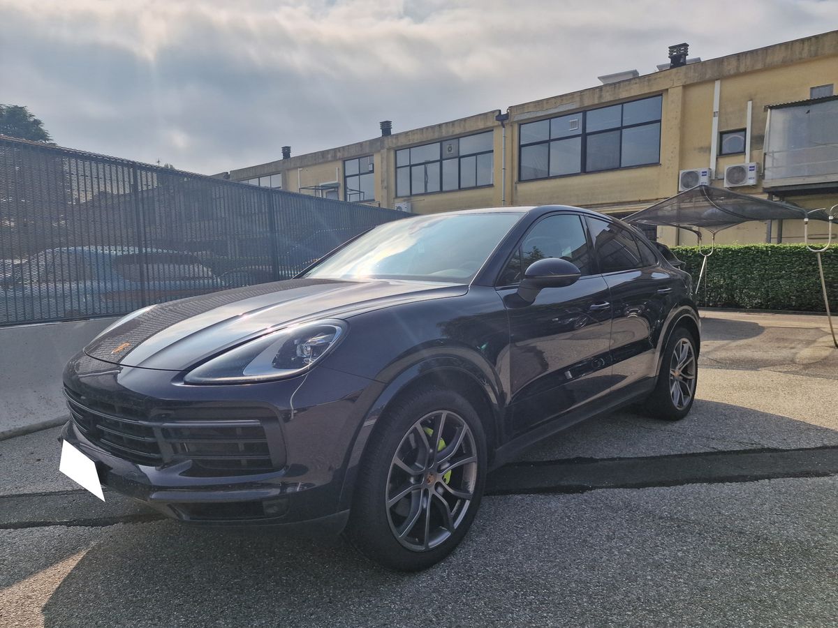 Porsche Cayenne 2021
