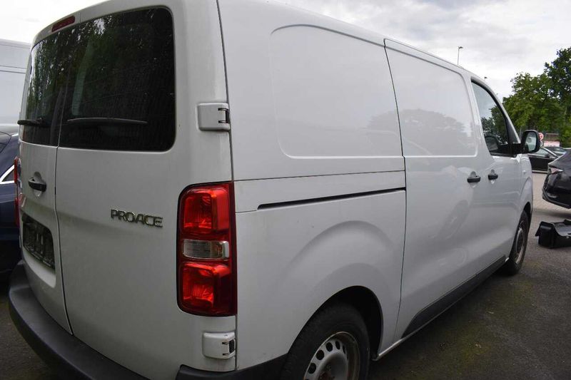 Toyota ProAce 1.5 D-4D L1 Kasten Meister — zdjęcie 2
