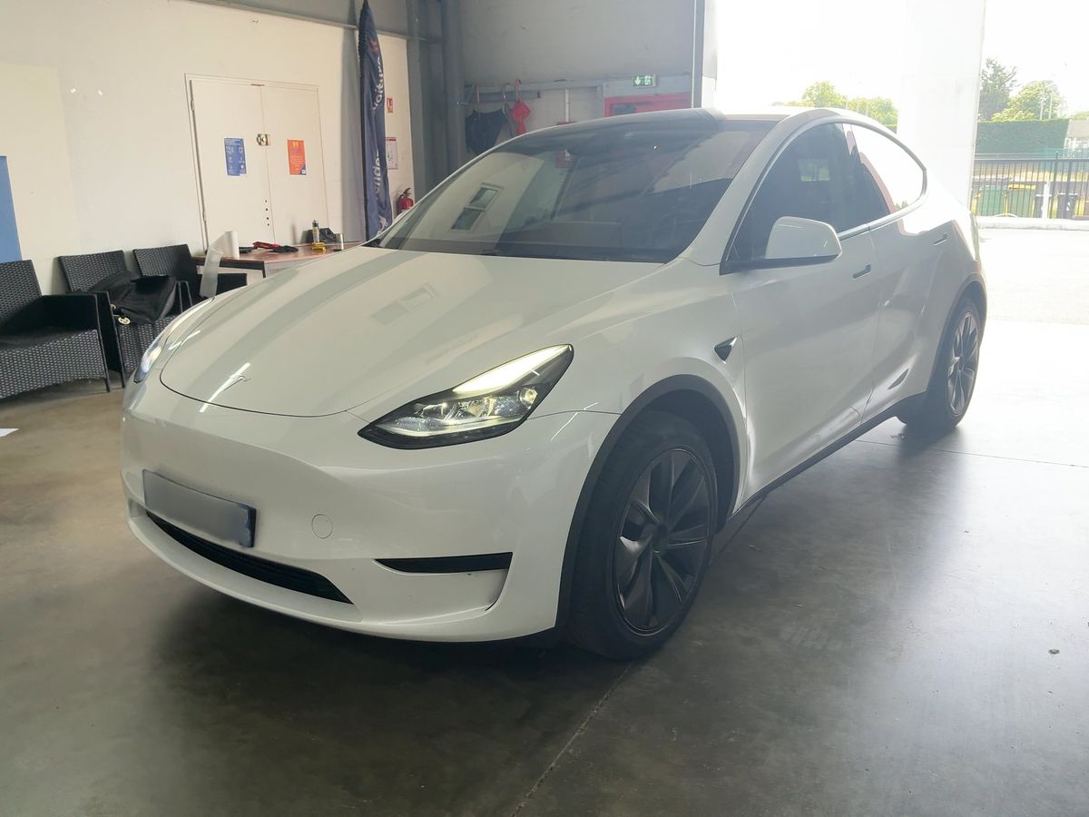 Tesla Model 2024 — photo 1