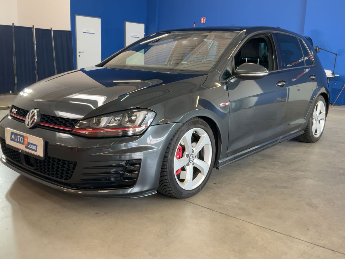 Volkswagen Golf 2015