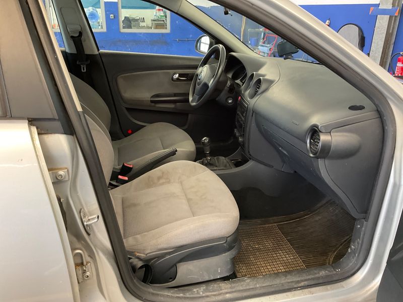 Seat Ibiza 1.4 Fresh — zdjęcie 3