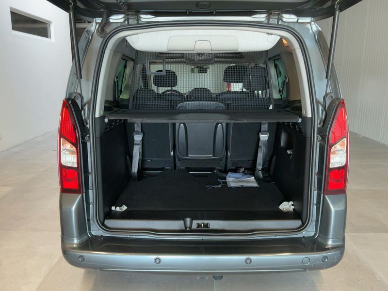 Peugeot Partner 1.2 PureTech Allure 2018 – снимка 16