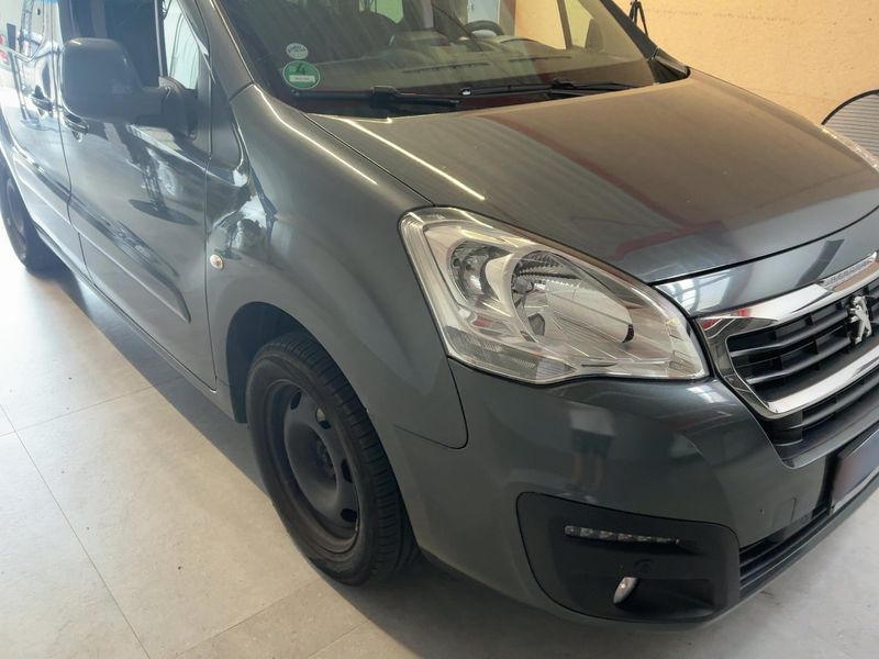 Peugeot Partner 1.2 PureTech Allure 2018 – снимка 12