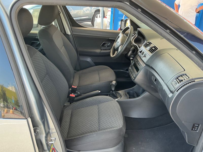 Skoda Roomster 1.6 TDI Ambition — zdjęcie 3