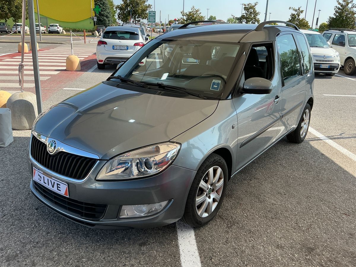 Skoda Roomster 2012 — photo 1