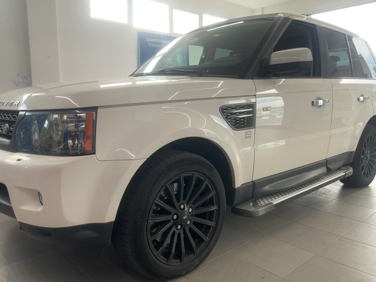 Land Rover Range Rover Sport 3.0 TD V6 SE