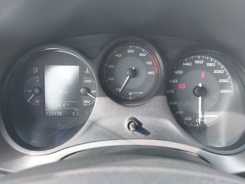 Seat Leon 2.0 TFSI Cupra — zdjęcie 12