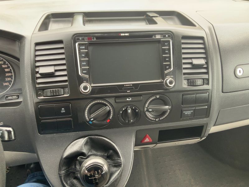 Volkswagen T5 Transporter 2.0 TDI Pritsche Doppelkabine — zdjęcie 12