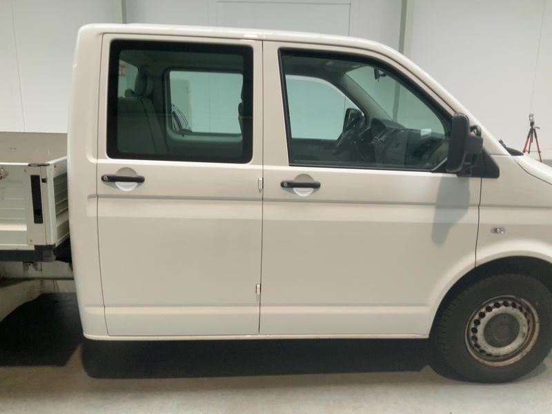 Volkswagen T5 Transporter 2.0 TDI Pritsche Doppelkabine — zdjęcie 7