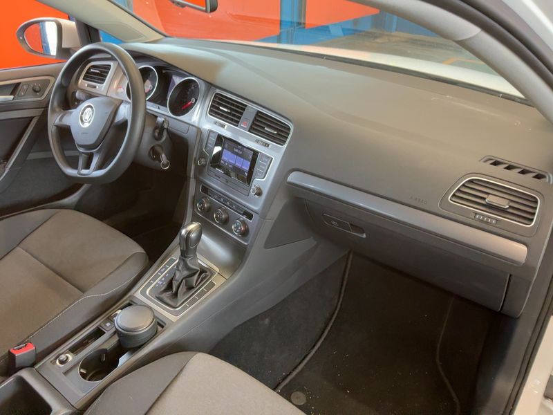 Volkswagen Golf VII 1.2 TSI Trendline BlueMotion Tech — zdjęcie 12