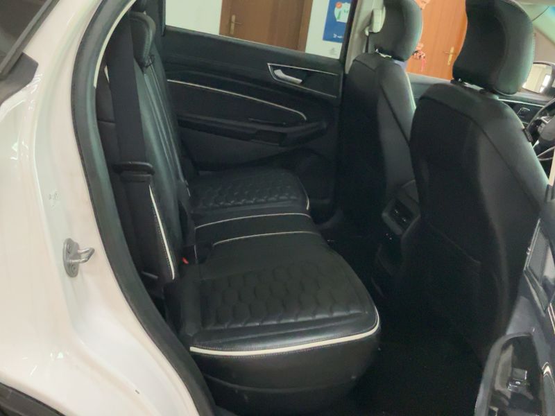 Ford Edge 2.0 TDCi EcoBlue Bi-Turbo Vignale 4x4 — zdjęcie 14