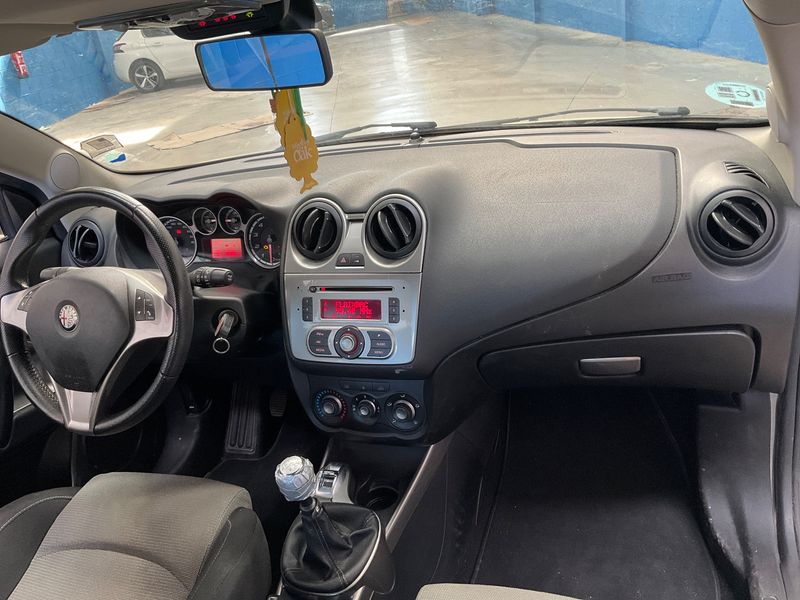 Alfa Romeo MiTo 1.4 Junior — zdjęcie 12