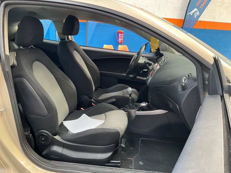 Alfa Romeo MiTo 1.4 Junior — zdjęcie 11