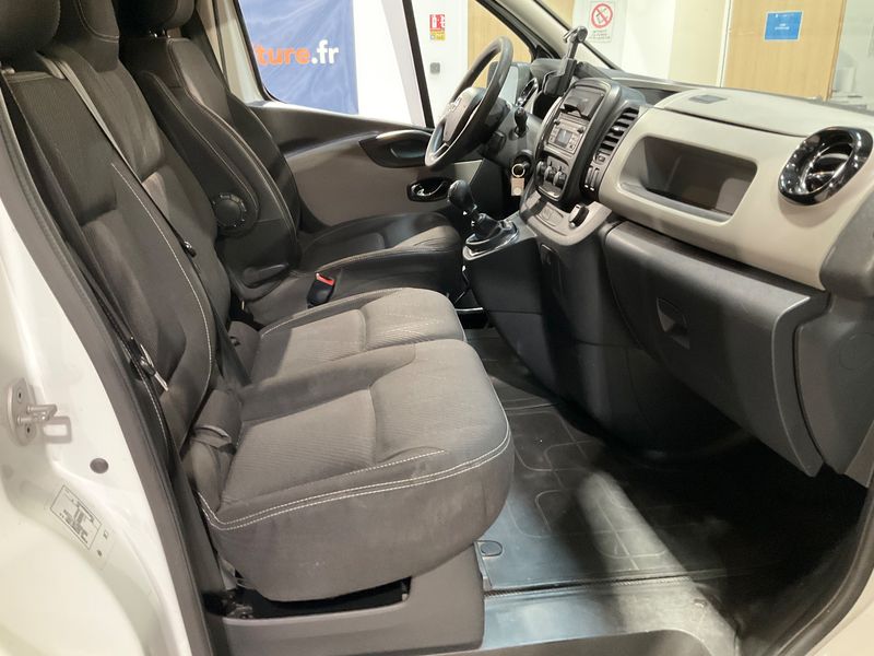 Nissan NV300 1.6 dCi L1H1 2,7t Comfort — zdjęcie 11