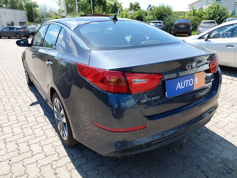 Kia Optima 1.7 CRDi Spirit — zdjęcie 3