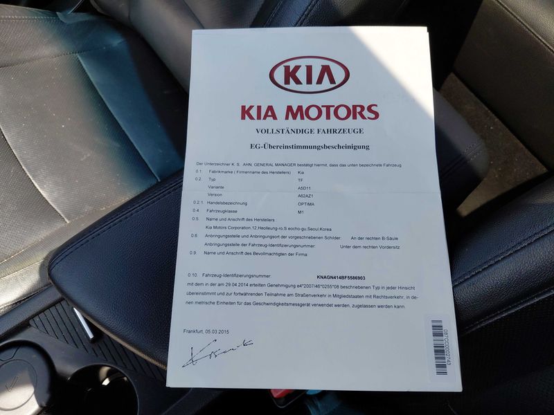 Kia Optima 1.7 CRDi Spirit — zdjęcie 17