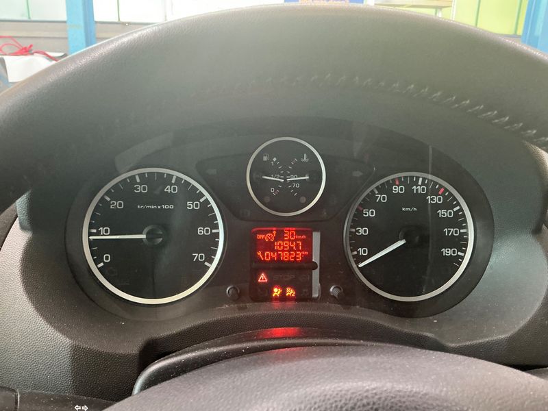 Citroen Jumpy 2.0 HDi L2 Multispace Exclusive — zdjęcie 13