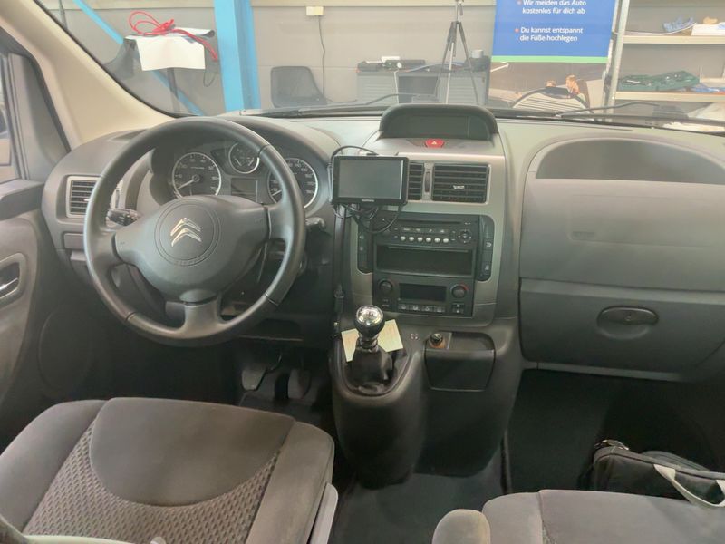 Citroen Jumpy 2.0 HDi L2 Multispace Exclusive — zdjęcie 12