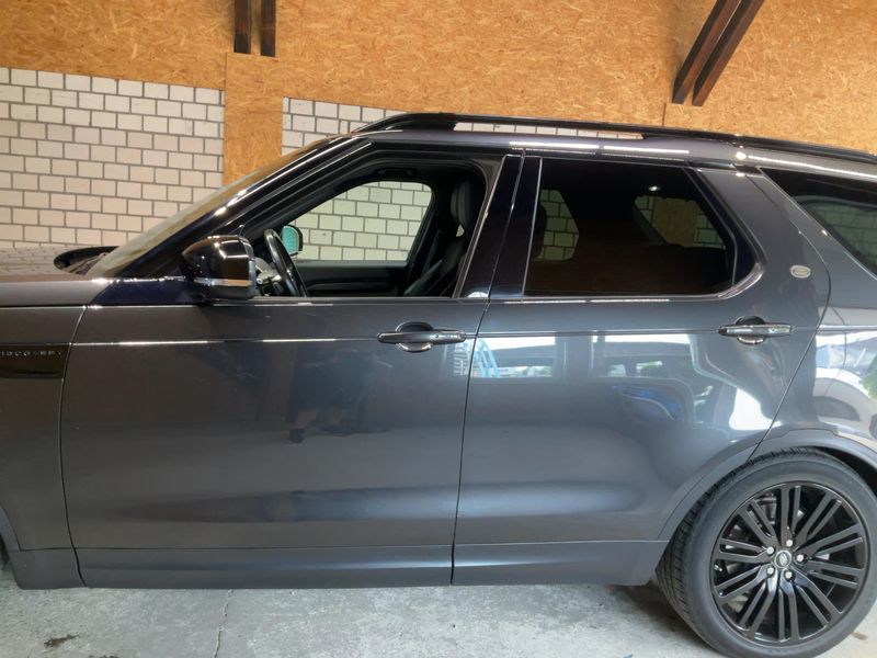 Land Rover Discovery 5 3.0 Td6 HSE — zdjęcie 4