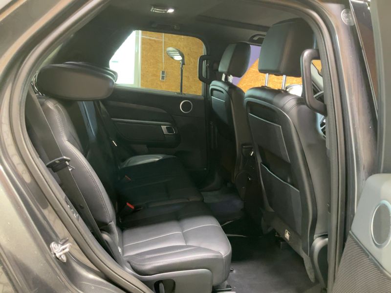 Land Rover Discovery 5 3.0 Td6 HSE — zdjęcie 14