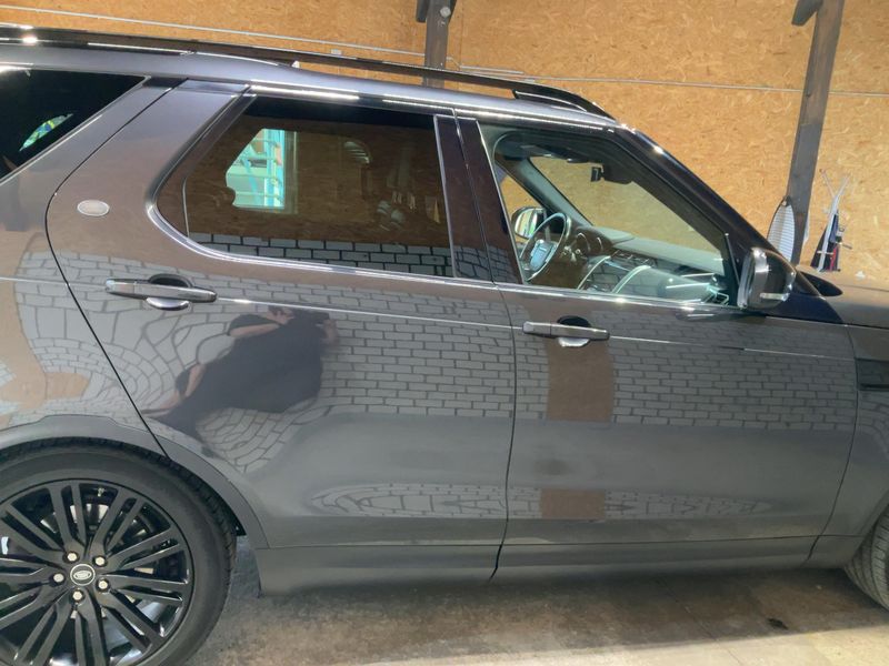 Land Rover Discovery 5 3.0 Td6 HSE — zdjęcie 7