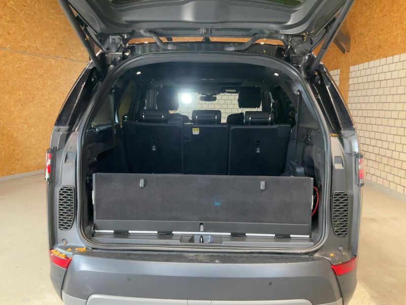 Land Rover Discovery 5 3.0 Td6 HSE — zdjęcie 10