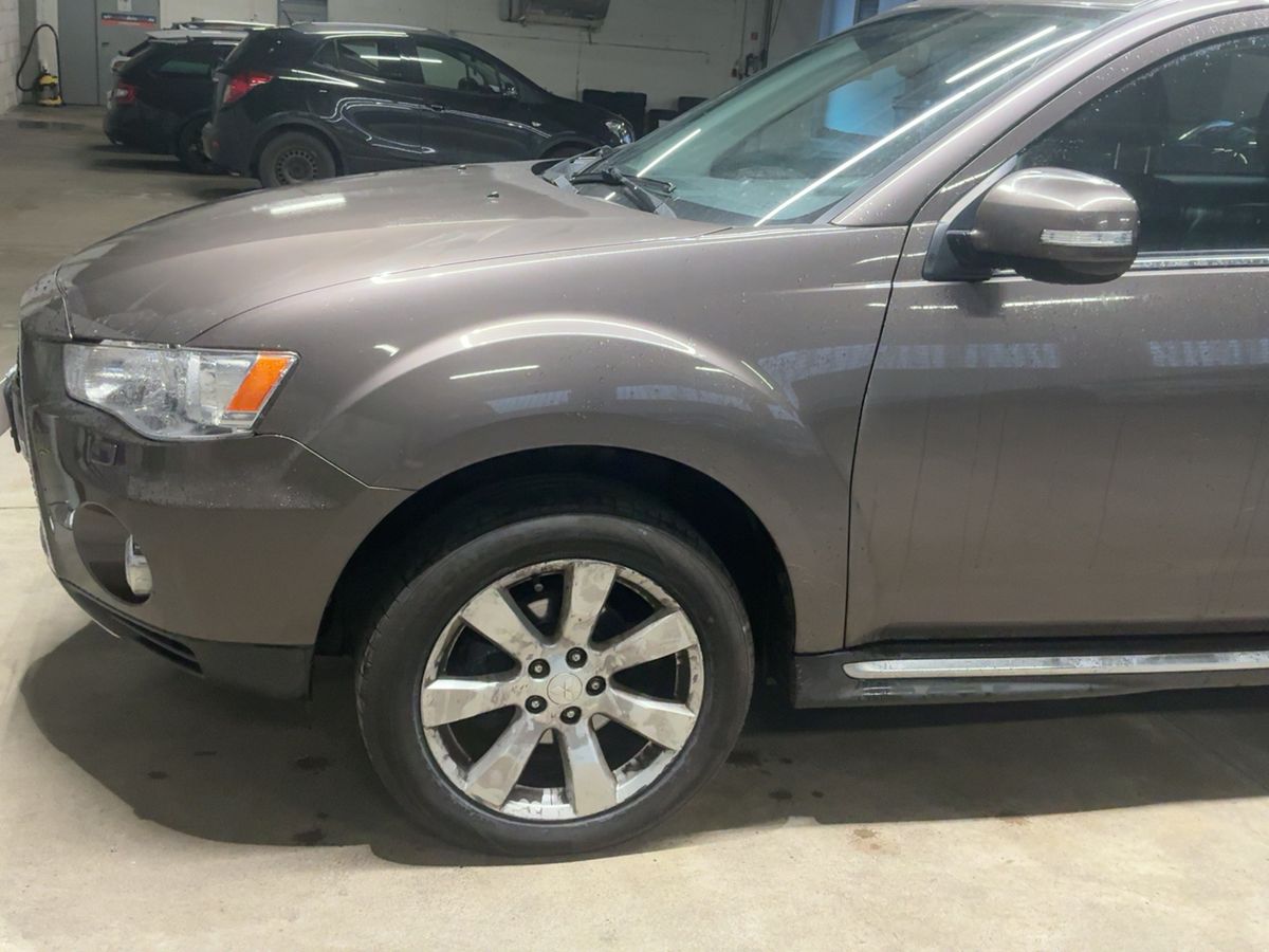 Mitsubishi Outlander 2.2 DI-D 35 Jahre 4WD