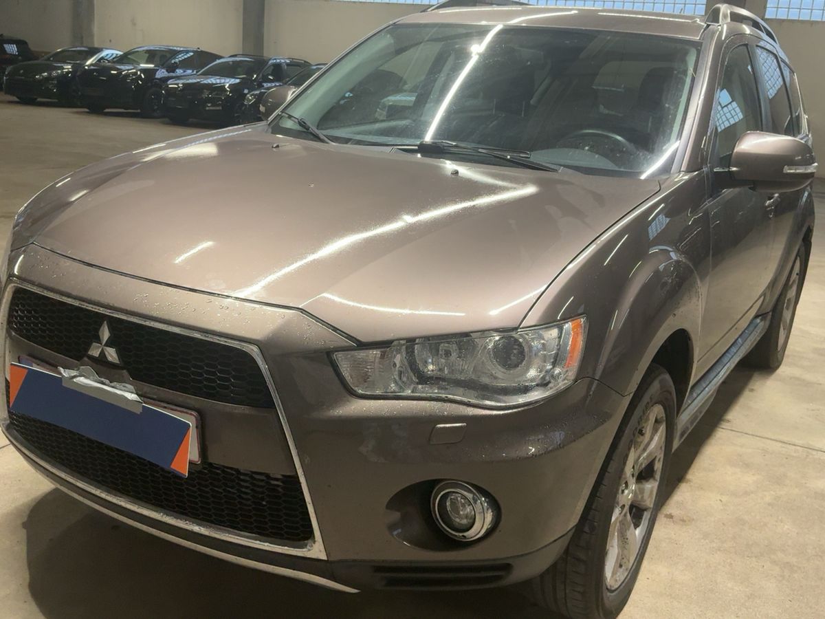 Mitsubishi Outlander 2.2 DI-D 35 Jahre 4WD