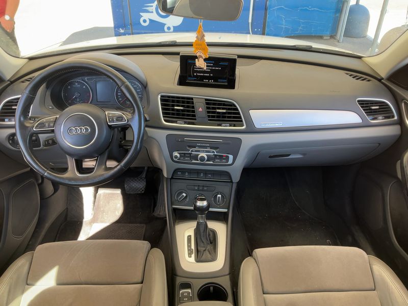 Audi Q3 2.0 TDI quattro Sport — zdjęcie 12
