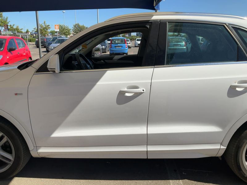 Audi Q3 2.0 TDI quattro Sport — zdjęcie 4