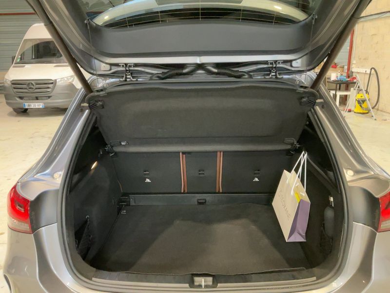 Mercedes-Benz GLA-Klasse GLA 200 AMG Line — zdjęcie 10