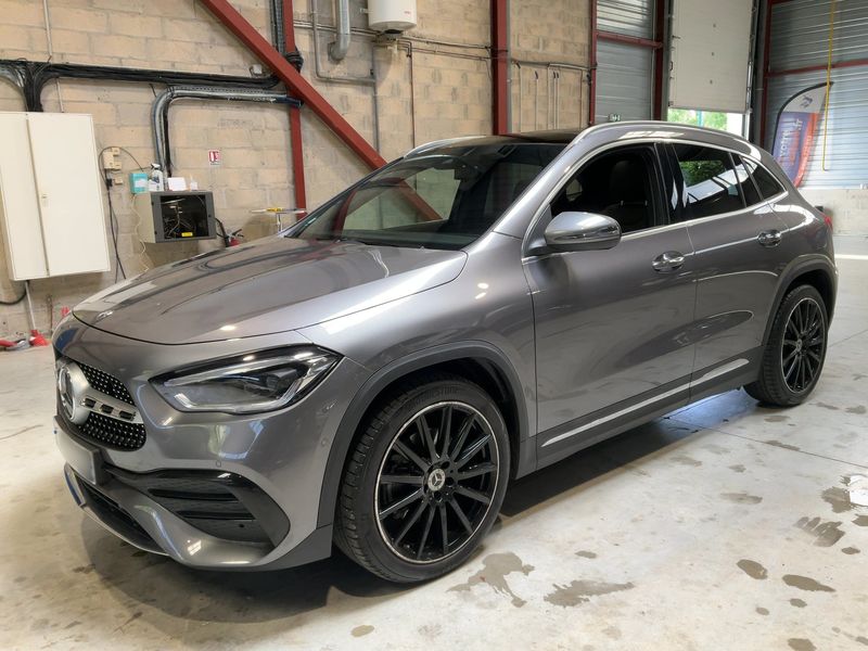 Mercedes-Benz GLA-Klasse GLA 200 AMG Line — zdjęcie 2