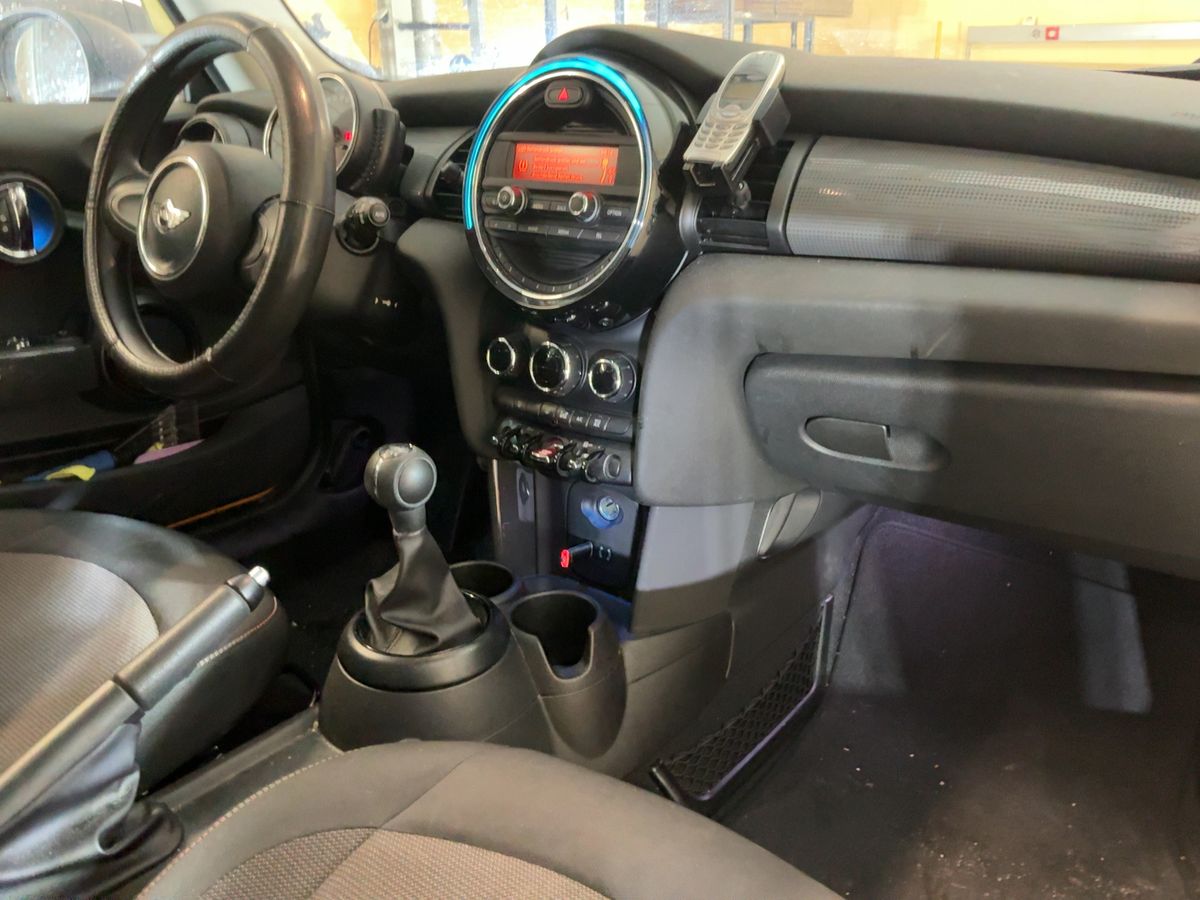 MINI One 2015 — photo 18