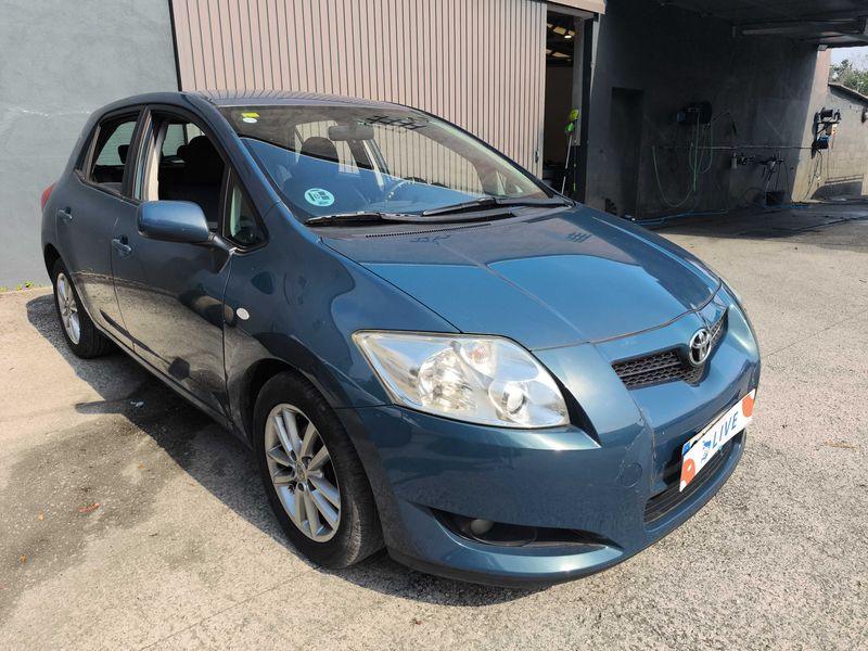 Toyota Corolla 1.4 D-4D Live — zdjęcie 6