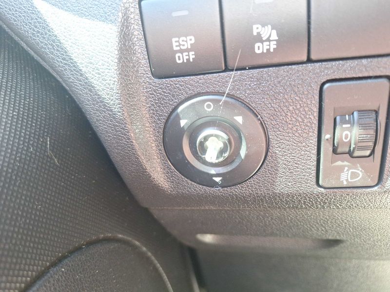 Peugeot Partner 1.6 HDi Outdoor 2013 – снимка 45