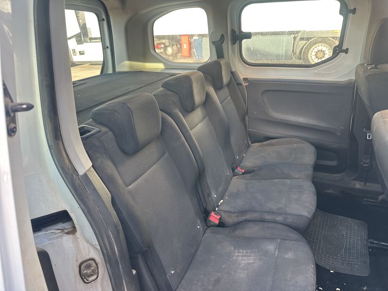 Citroen Berlingo 1.5 Blue-HDi Live M — zdjęcie 13