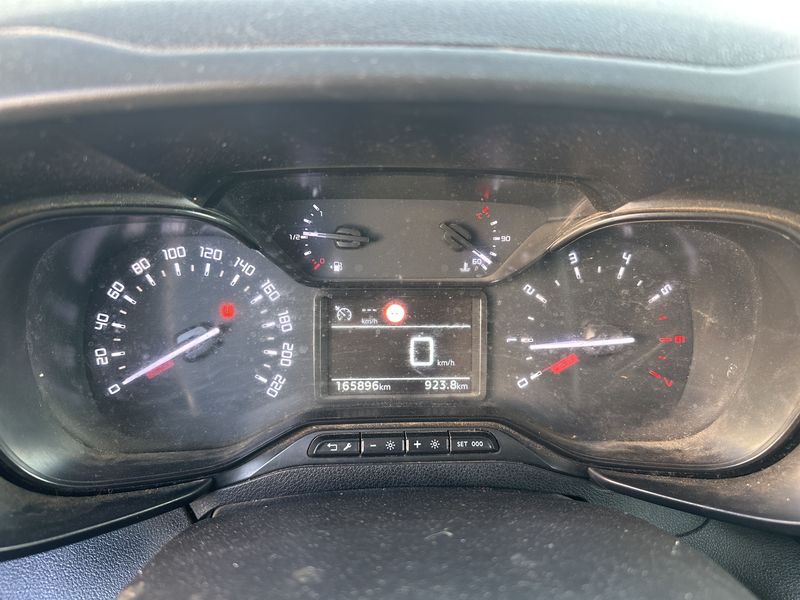 Citroen Berlingo 1.5 Blue-HDi Live M — zdjęcie 12