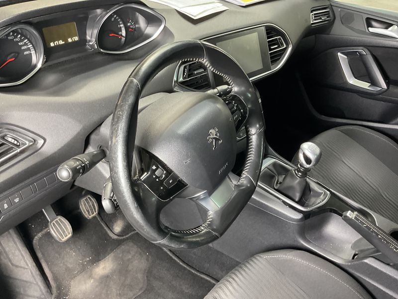 Peugeot 308 1.6 Blue-HDi Access Business 2016 – снимка 27