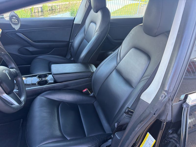 Tesla Model 3 Long Range Dual AWD AWD — zdjęcie 17