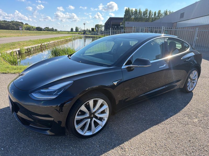 Tesla Model 3 Long Range Dual AWD AWD