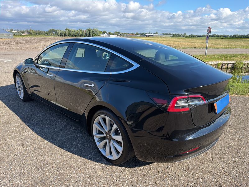 Tesla Model 3 Long Range Dual AWD AWD — zdjęcie 3